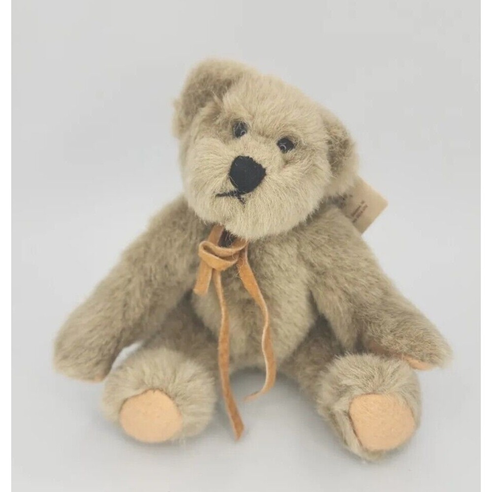 Vintage Russ Berrie Bears From The Past Retired Light Brown Bear BB31 1796